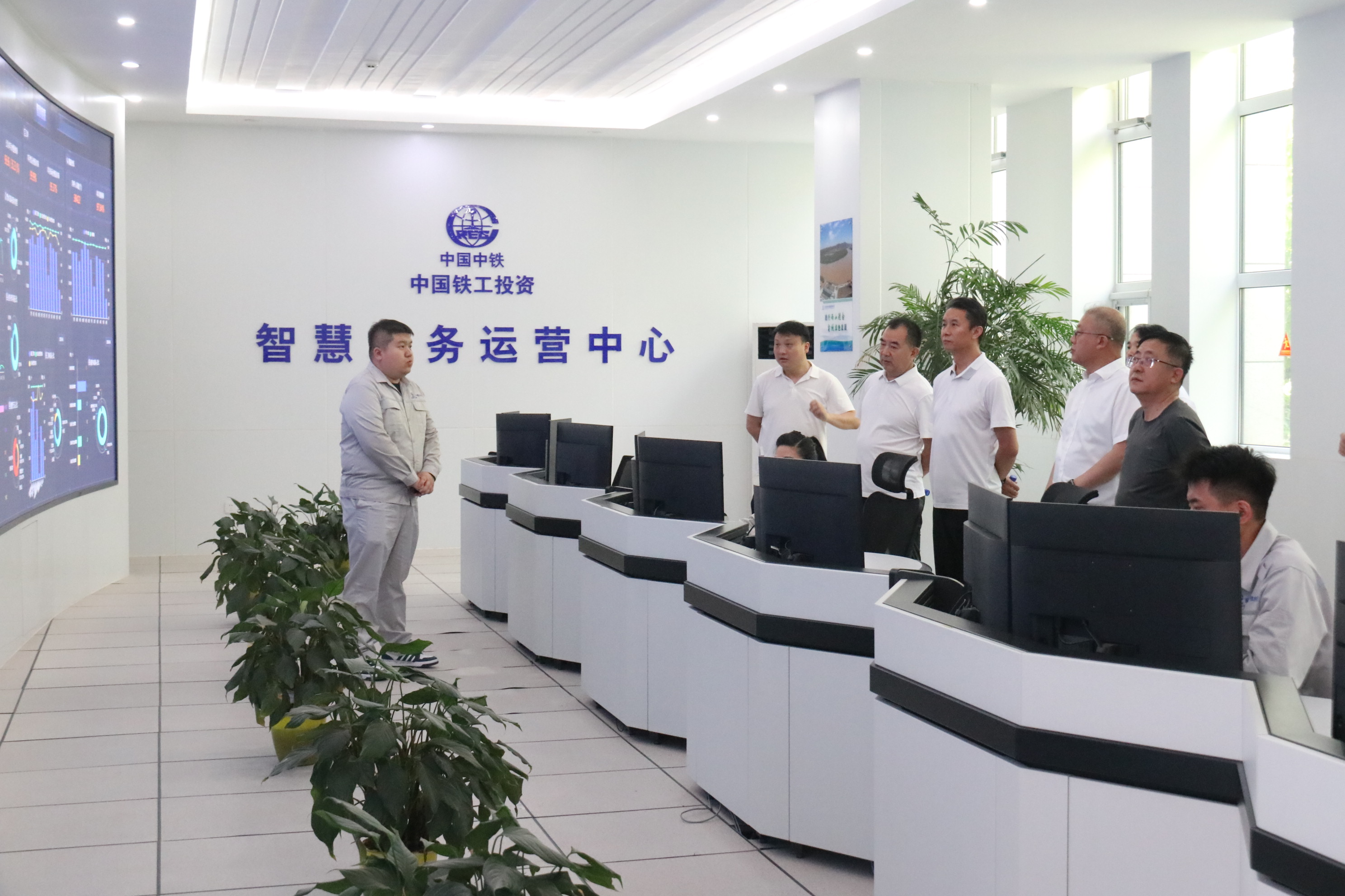 中國鐵工投資外部董事赴銀川調(diào)研